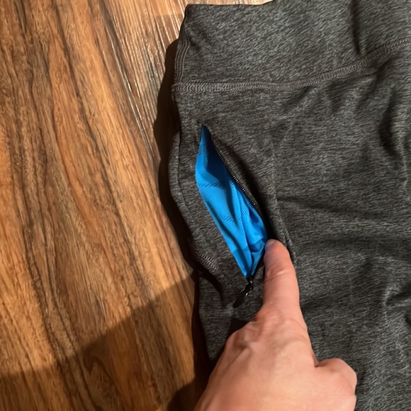 Hoka x Rabbit Performance Jogger - Picture 6 of 12